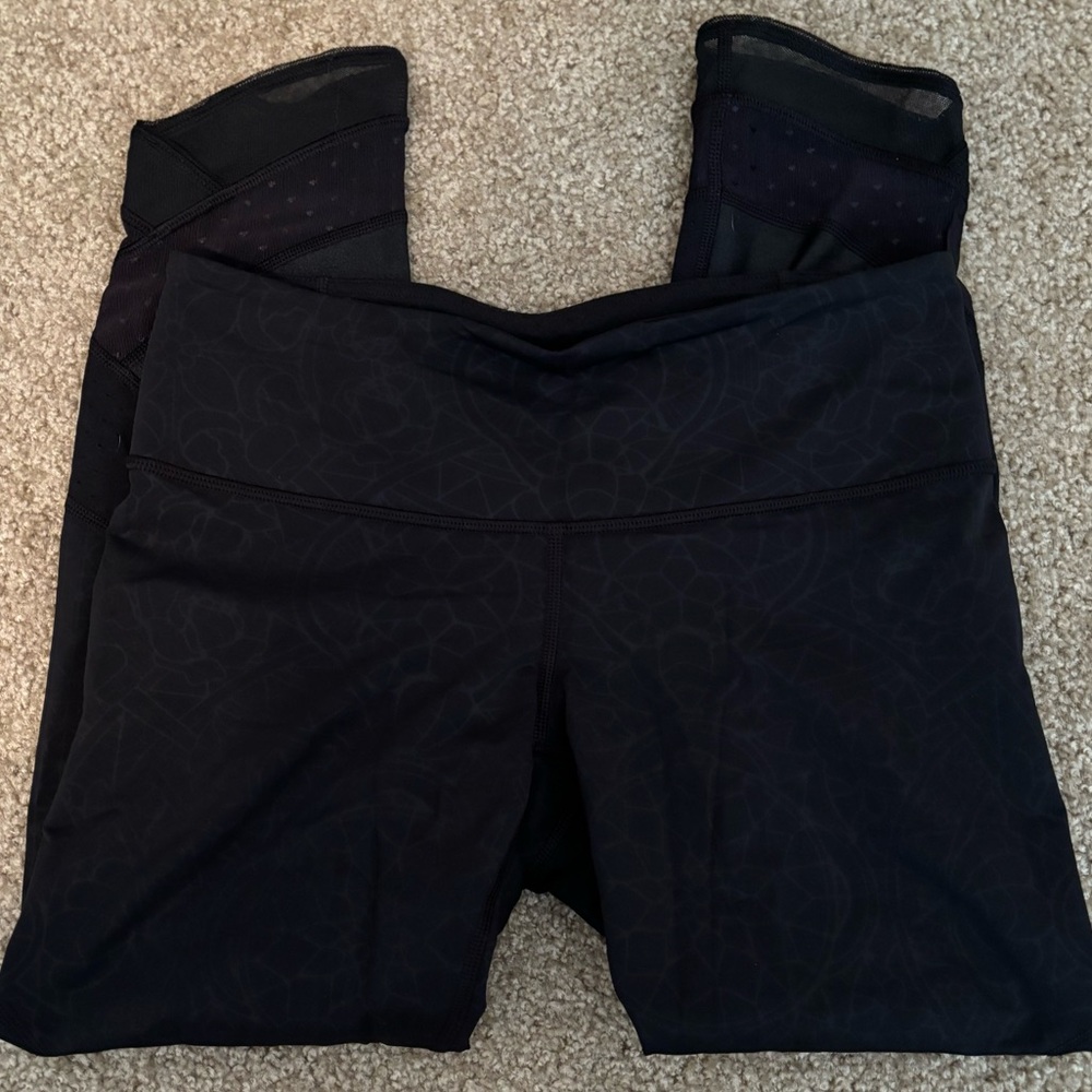 Lululemon Leggings in size 6